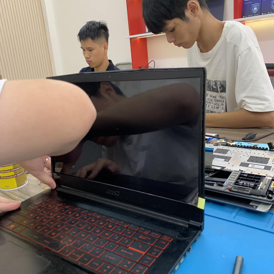 Nâng cấp ổ cứng SSD laptop giá rẻ tại khu vực đường Tô Hiệu, Tân Phú Nâng cấp ổ cứng SSD laptop giá rẻ tại khu vực đường Tô Hiệu, Tân Phú