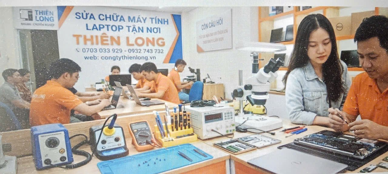 hình ảnh kỹ thuật tháo laptop cho khách ký lên linh kiện khi phải giữ lại máy để sửa hình ảnh kỹ thuật tháo laptop cho khách ký lên linh kiện khi phải giữ lại máy để sửa