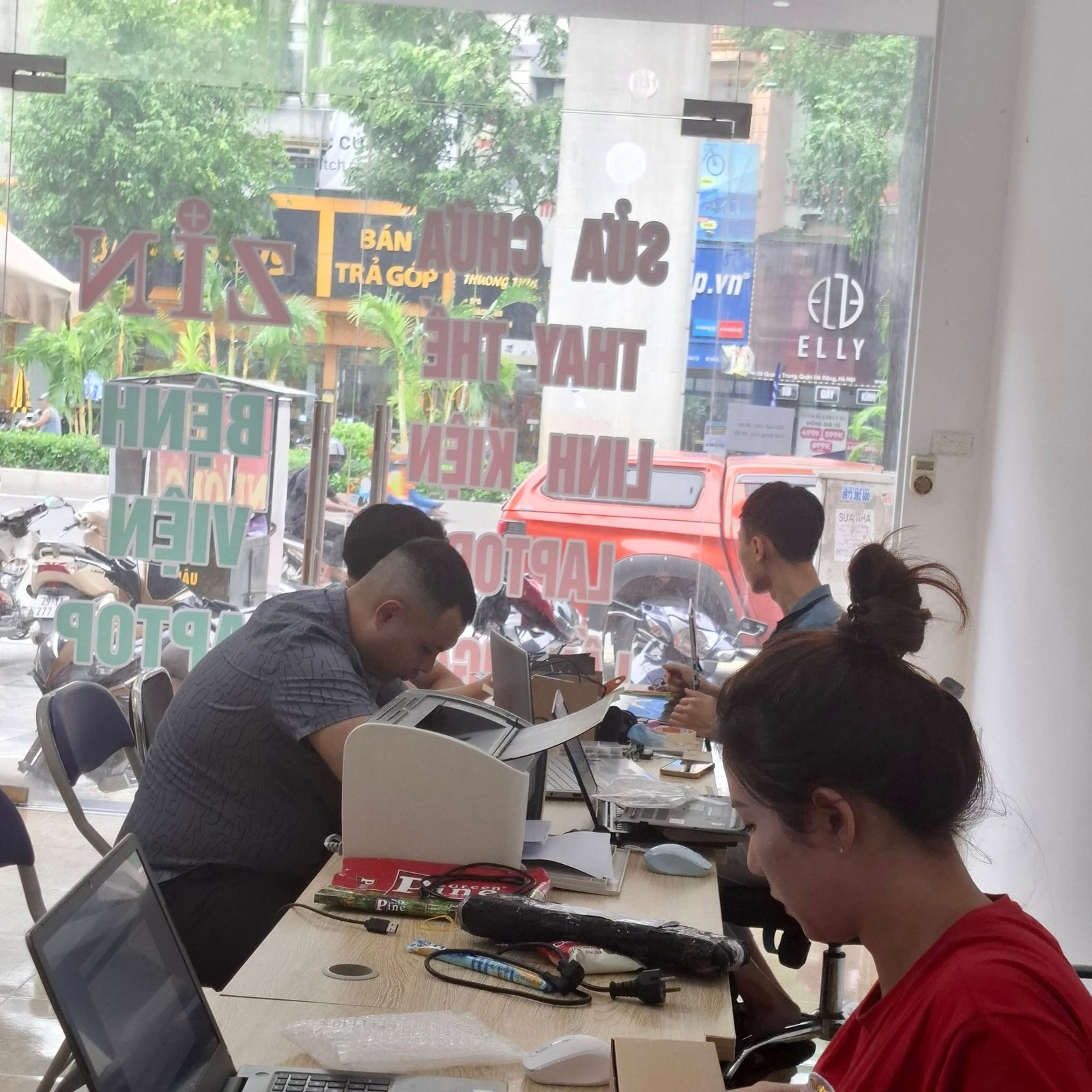 nâng cấp laptop cho bạn sinh viên đại học công thương lấy ngay