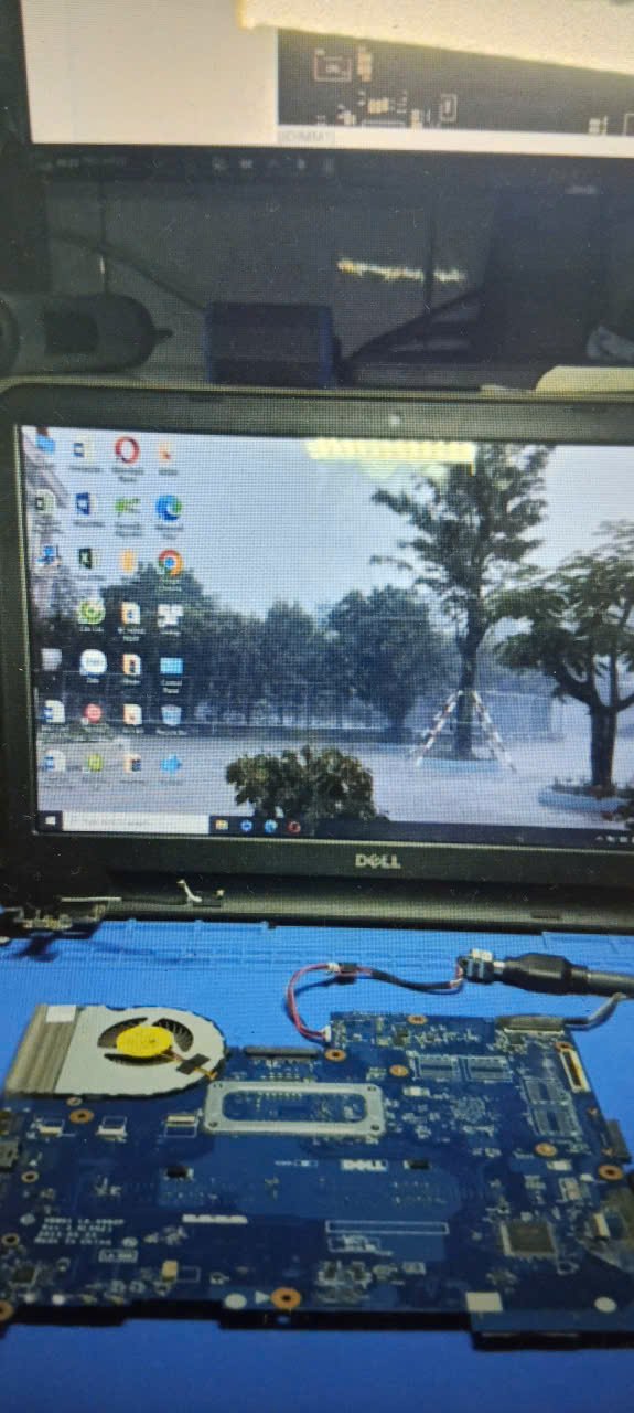 sửa laptop bị lỗi bios không lên hình cho khách văn phòng đang cần gấp sửa laptop bị lỗi bios không lên hình cho khách văn phòng đang cần gấp
