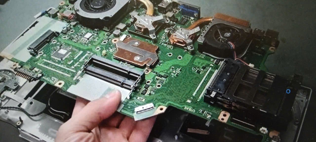 sửa laptop lấy liền cho khách hàng phường đức nhuận